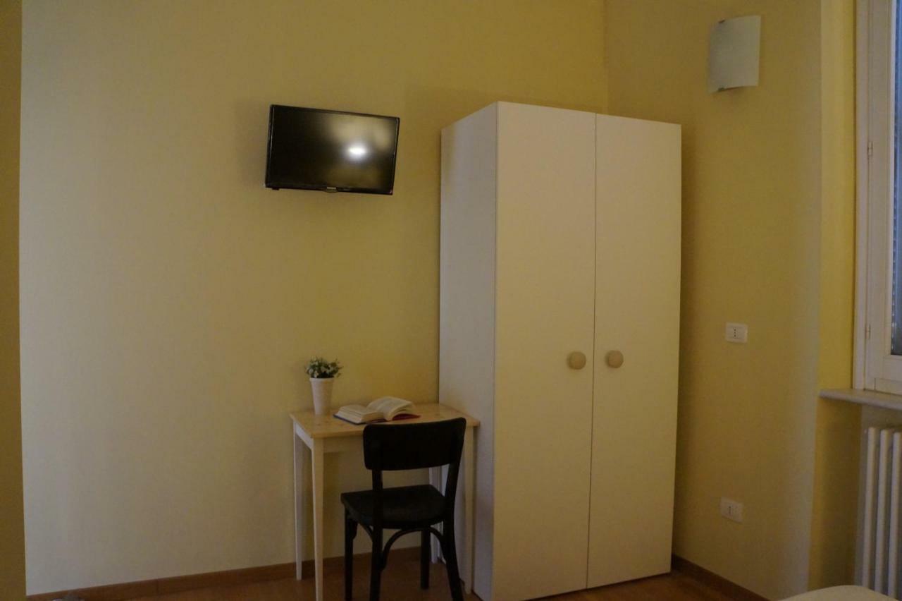 Il Vicolo 48 Bed and Breakfast Πέζαρο Εξωτερικό φωτογραφία