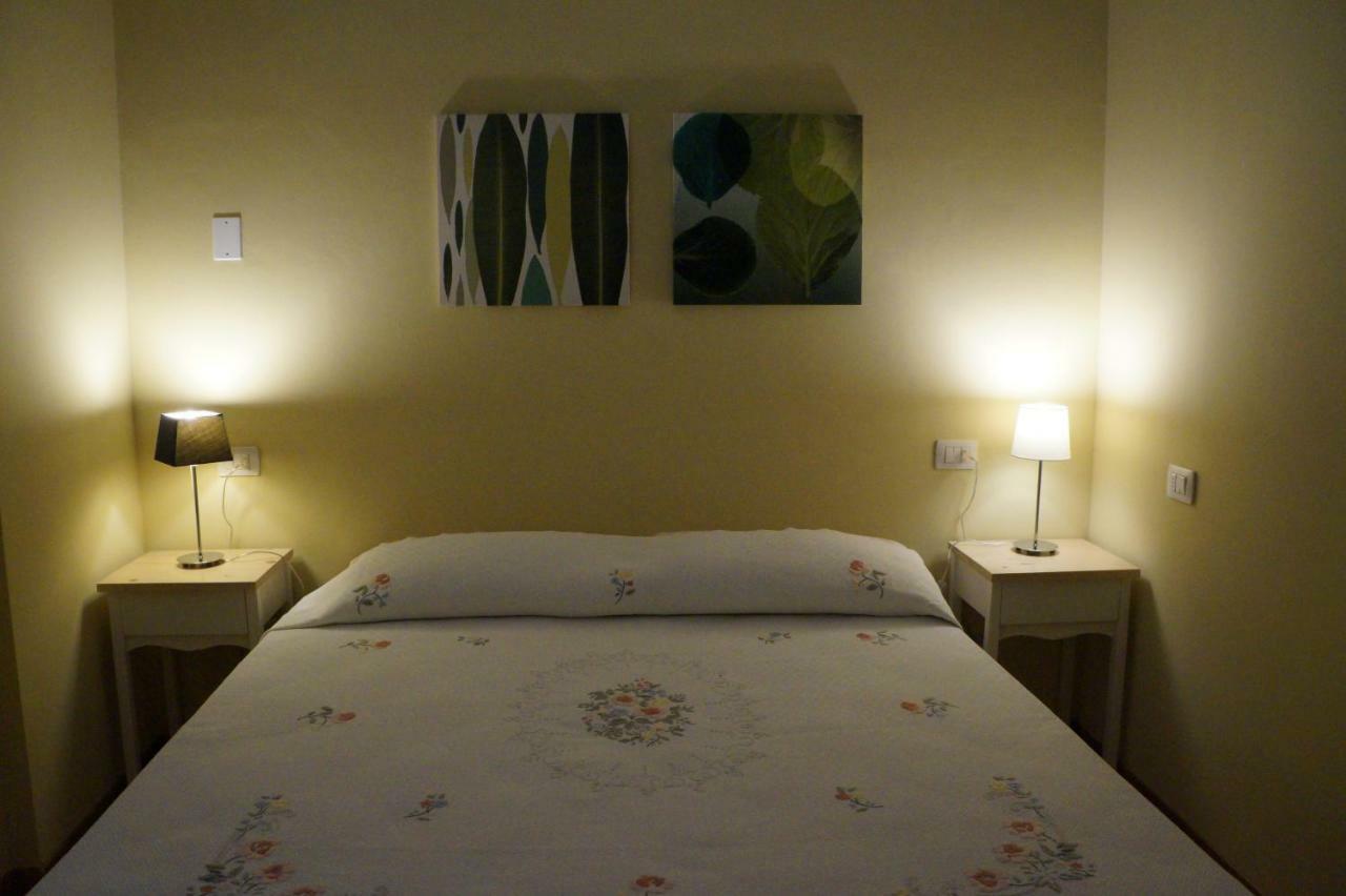 Il Vicolo 48 Bed and Breakfast Πέζαρο Εξωτερικό φωτογραφία