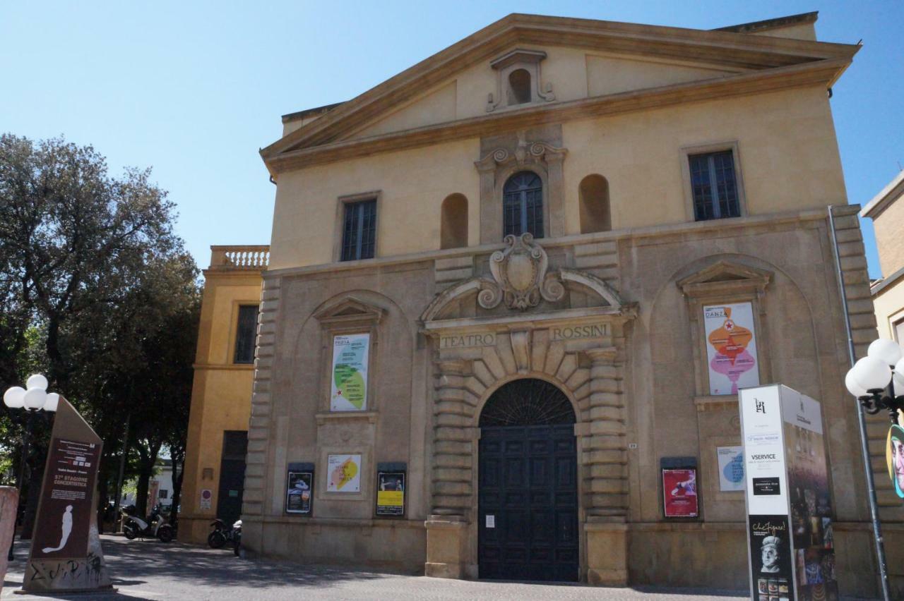 Il Vicolo 48 Bed and Breakfast Πέζαρο Εξωτερικό φωτογραφία
