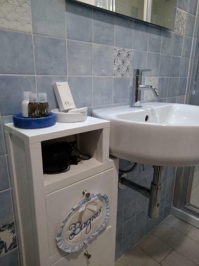Il Vicolo 48 Bed and Breakfast Πέζαρο Εξωτερικό φωτογραφία
