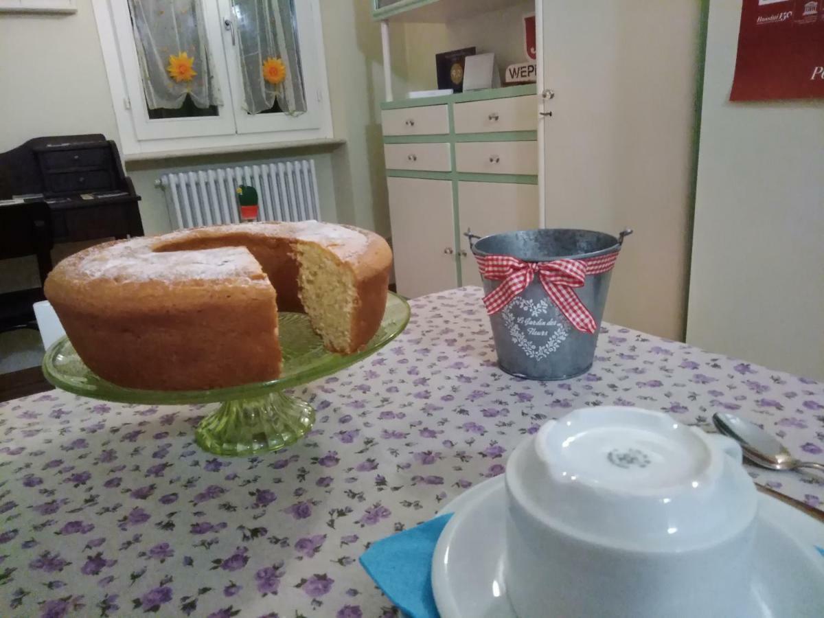 Il Vicolo 48 Bed and Breakfast Πέζαρο Εξωτερικό φωτογραφία
